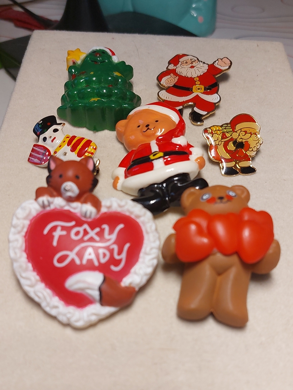 💚3/$30 Vintage Hallmark & Russ Christmas & Novelty Pin Lot 7pc Valentine